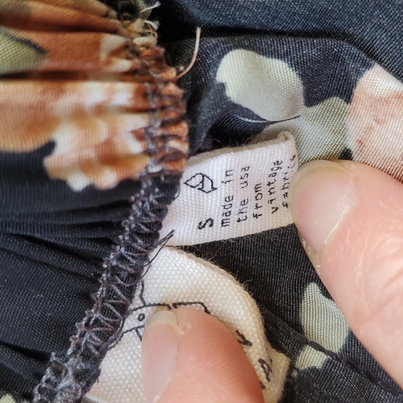 Urban renewal off shoulder cropped top floral size s - Picture 6 of 6